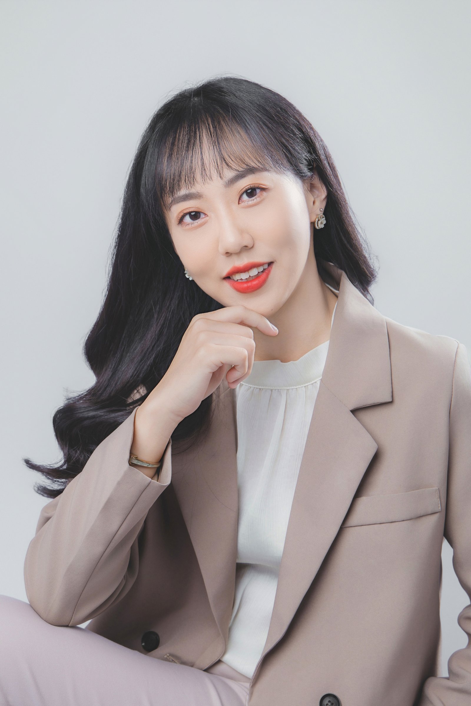 Portrait of Tina Lo